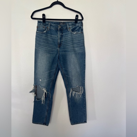 Abercrombie Annie Girlfriend Jeans - Picture 2 of 4